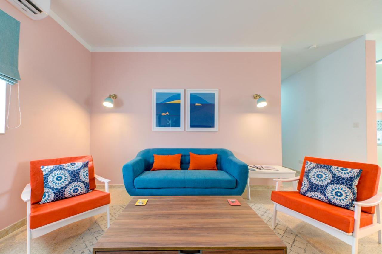 Colorful & Spacious Home With Yard - Close To Xemxija Bay セント・ポールズ・ベイ エクステリア 写真